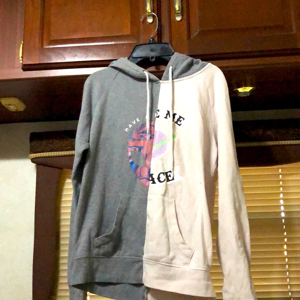 Half&half split hoodie